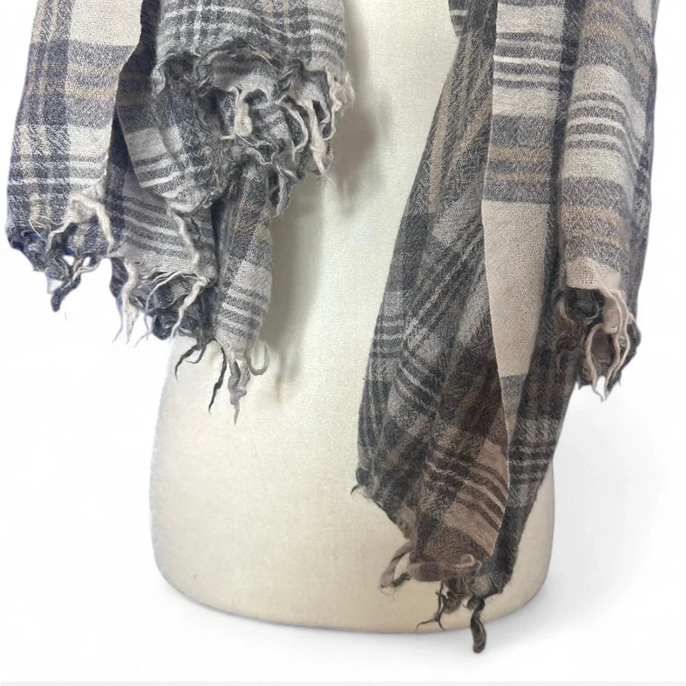 💜 NWT Towne by Elysewalker Plaid Scarf (OS)